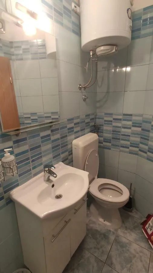 Small Northside Apartment Split