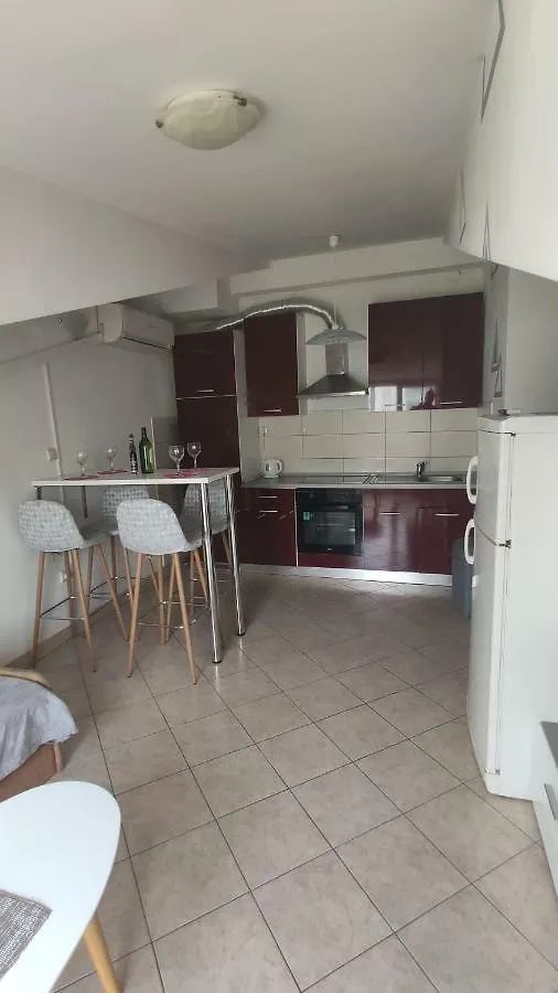 Small Northside Apartment Split